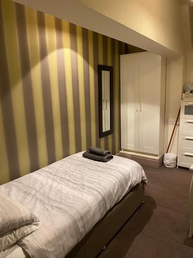 The Stag Hotel Northwood  Buitenkant foto